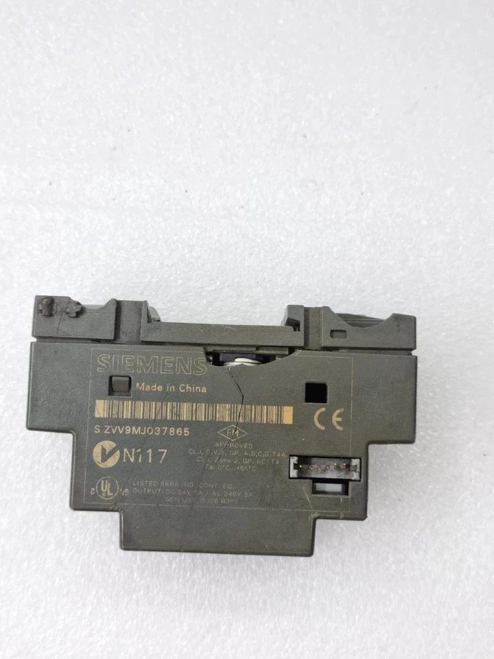 SIEMENS 6ED1055-1MB00-0BA1 DM8 12/24R EXPANSION MODULE 12/24V DC